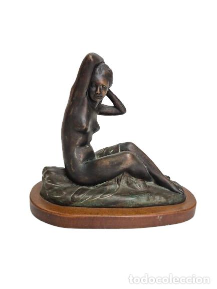 Arte: Escultura de Bronce Art Nouveau - Figura Femenina