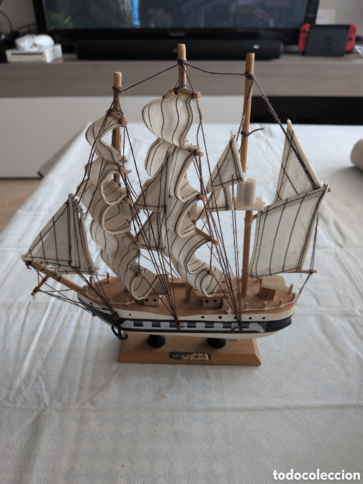 Arte: MAQUETA DE MADERA DE BARCO SIMON BOLIVAR