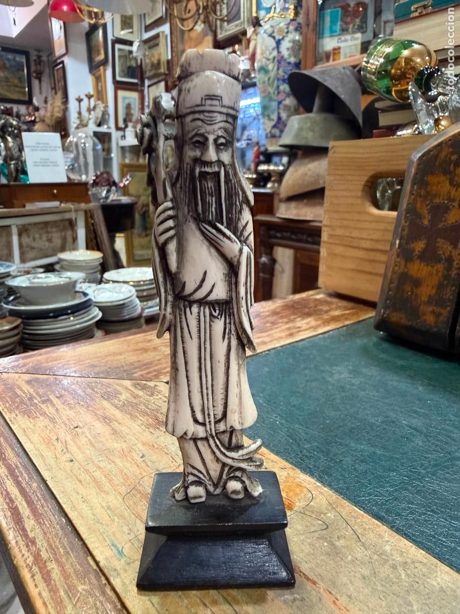 Arte: ANTIGUA ESCULTURA ORIENTAL NETSUKE TALLADO EN HUESO Y TINTA - MEDIDA 14,5 CM