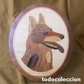 Arte: Elegante pieza de marqueter&iacute;a realizada en madera de arce basada en un modelo del artista alem&aacute;n M.C