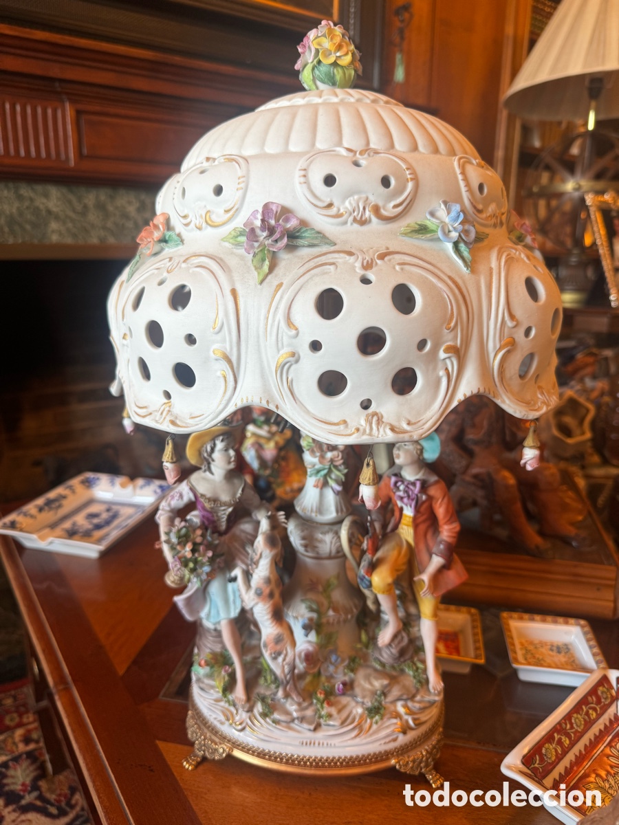 Arte: Dos l&aacute;mparas Capodimonte - Foto 8