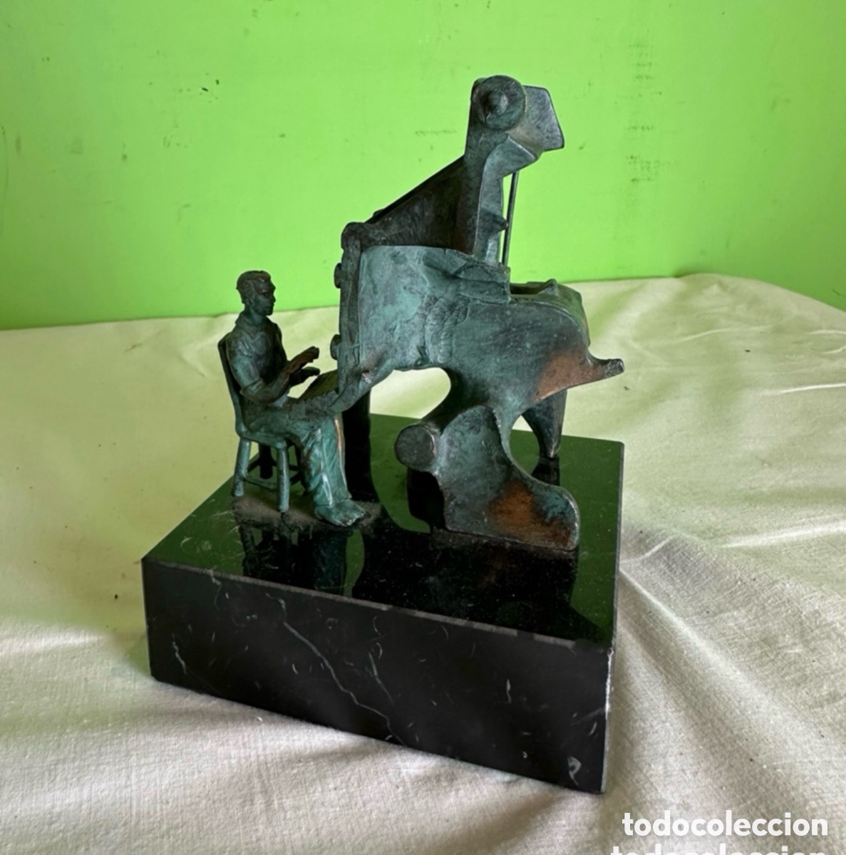 Arte: Escultura tip&oacute;grafo en bronce patinado con base de m&aacute;rmol maquinaria imprenta