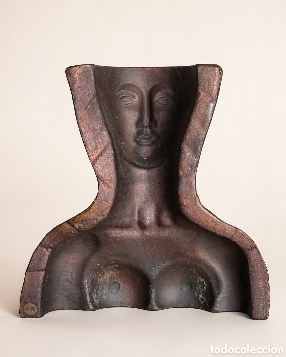Arte: Escultura de bronce Subirachs CAM &ndash; Busto de joven
