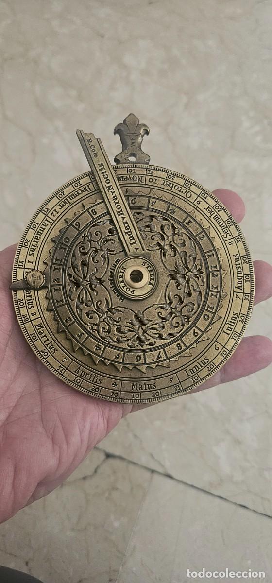 Arte: Nocturnario abaco mareas bronce con peana