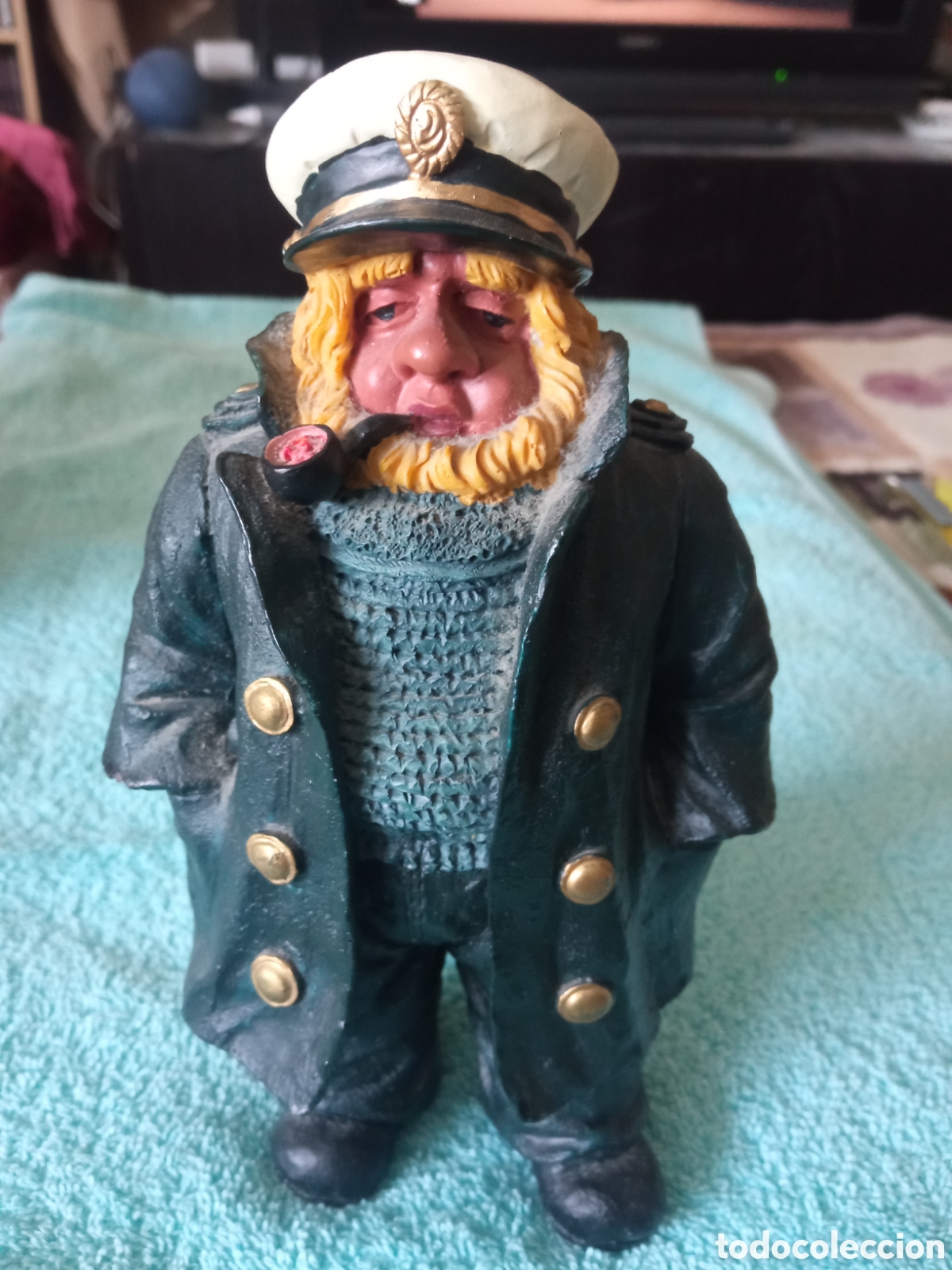 Arte: Figura de capitan de nav&iacute;o antiguo