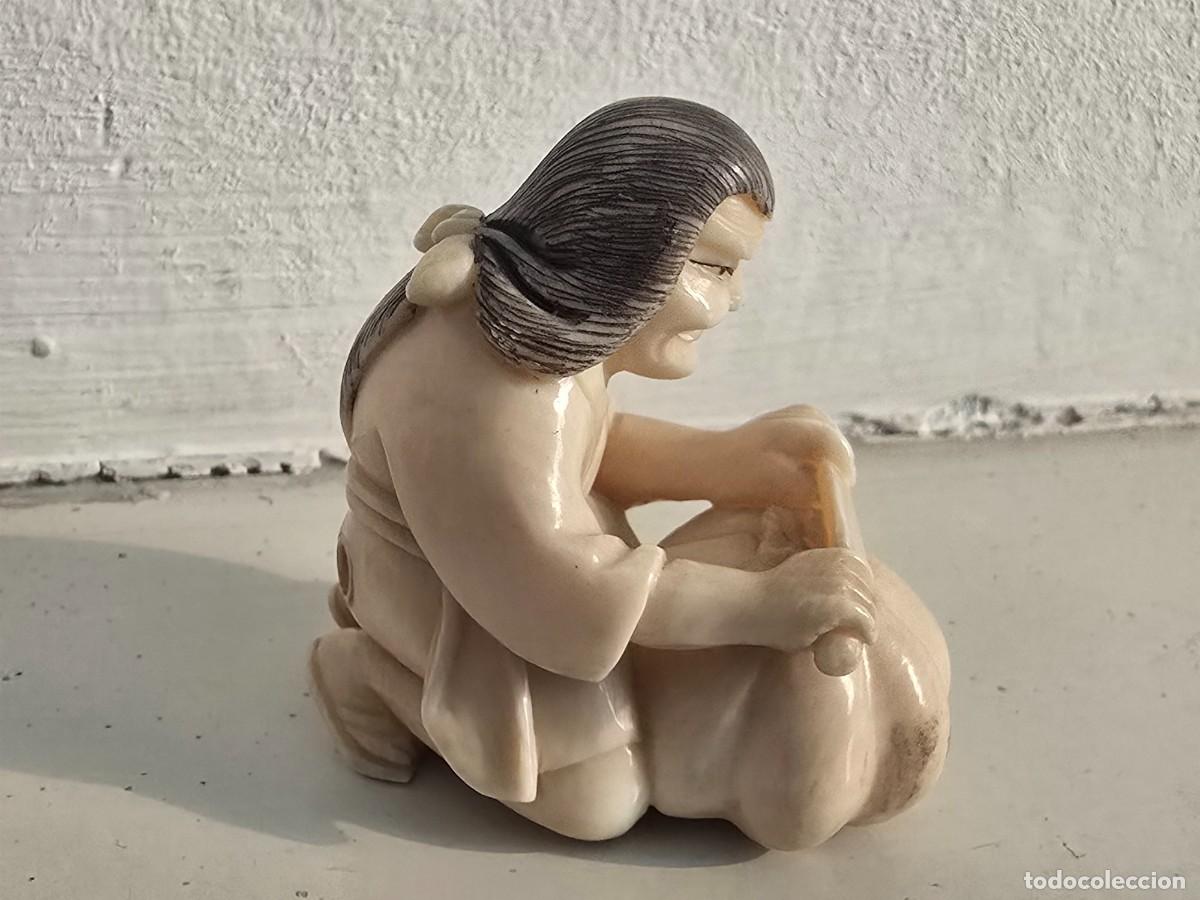 Arte: Figura Marfil Netsuke.Talla Perfecta.Siglo XX.altura 5 cms aprox.ver fotos