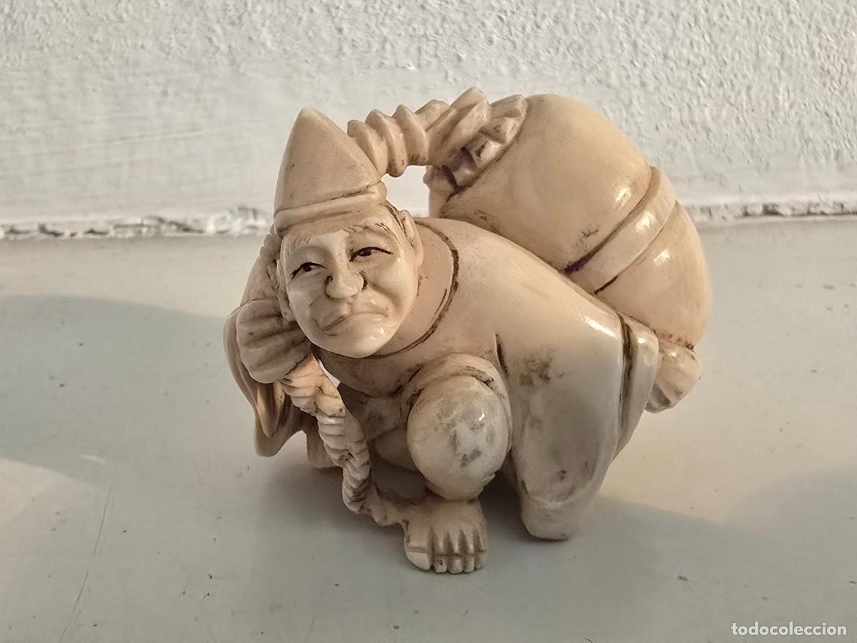 Arte: Figura Marfil Netsuke.Talla Perfecta.Siglo XX.altura 5 cms aprox.ver fotos