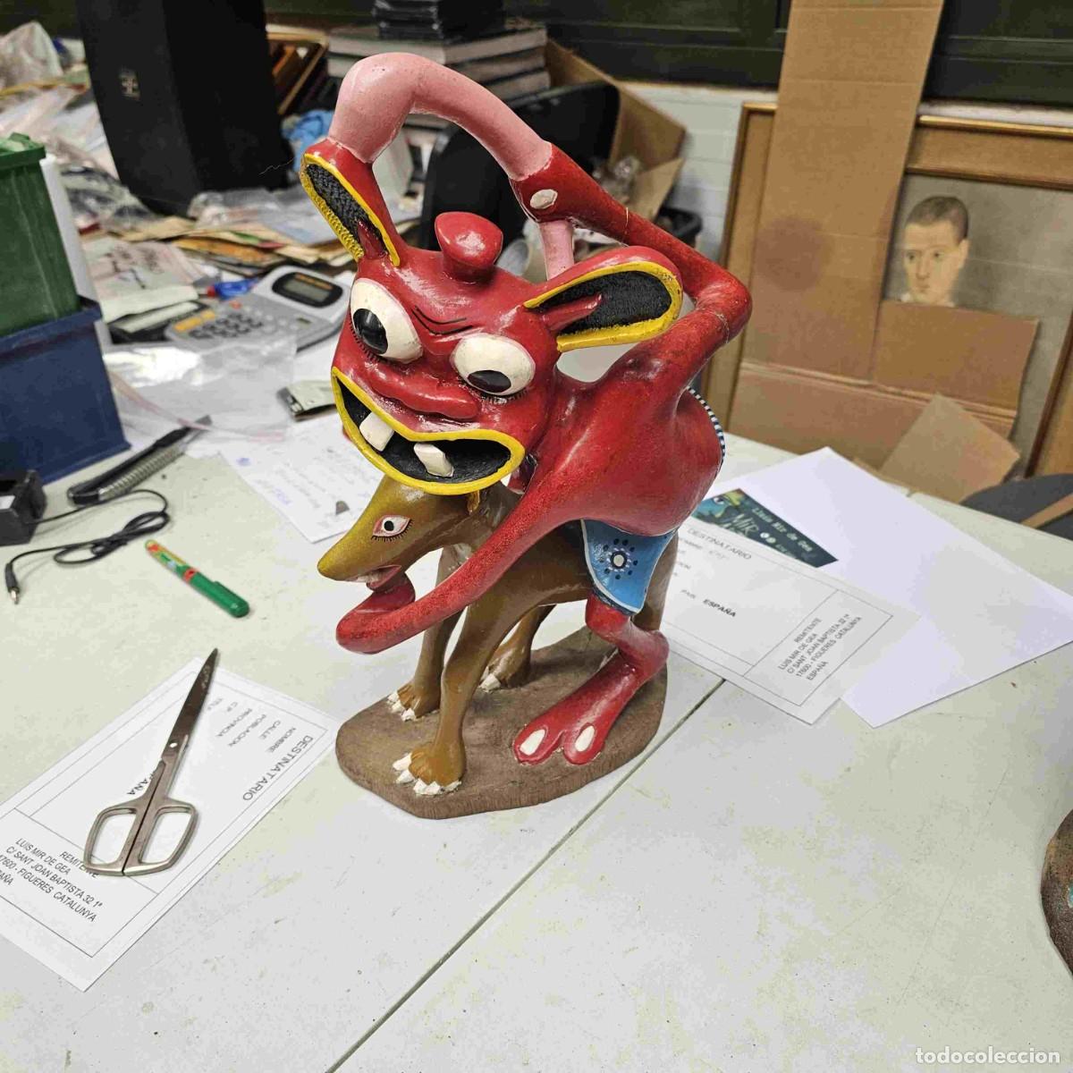 Arte: GEORGE LILANGA ESCULTURA TALLADA MADERA