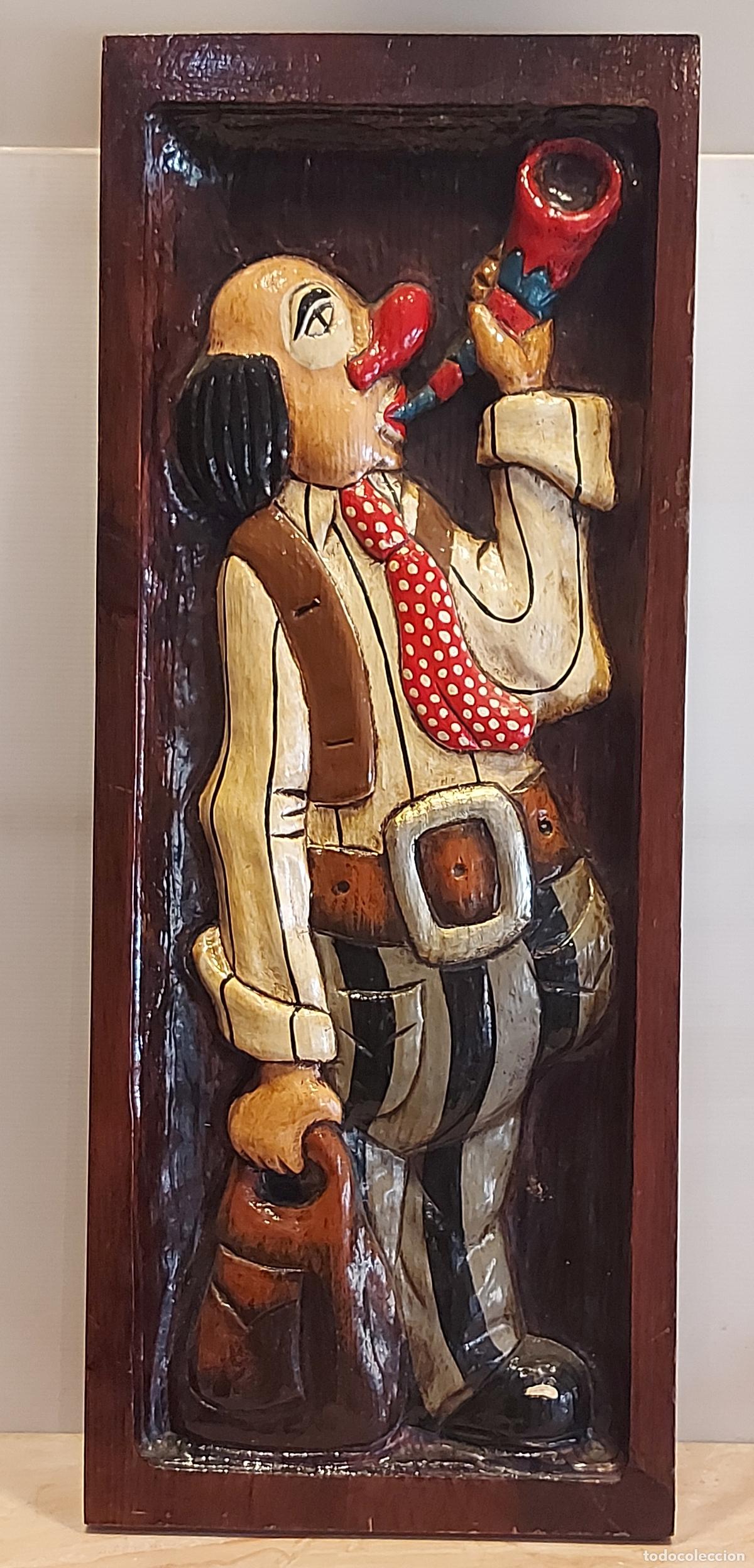 Arte: PAYASO TALLADO EN MADERA Y POLICROMADO / 64X26X3.5 CM / PERFECTO ESTADO