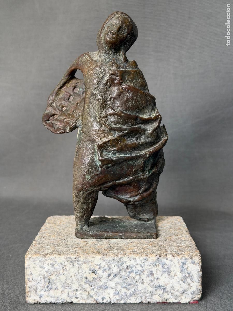 Arte: Buci&ntilde;os , Lugo , escultura de bronce , R 716