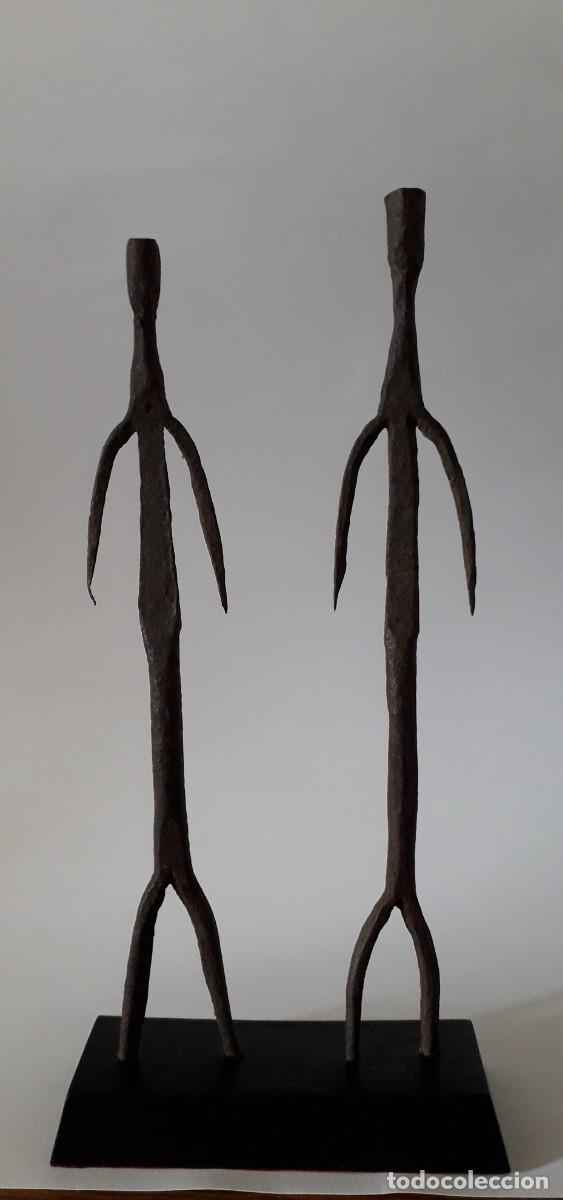 Arte: Figura africana hierro negro