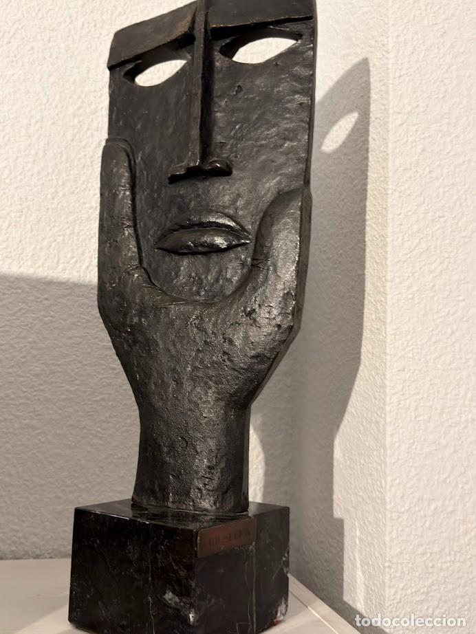 Arte: Escultura original firmada de Juli&agrave; Riu Serra, edici&oacute;n limitada 1/25, con peana de m&aacute;rmol.