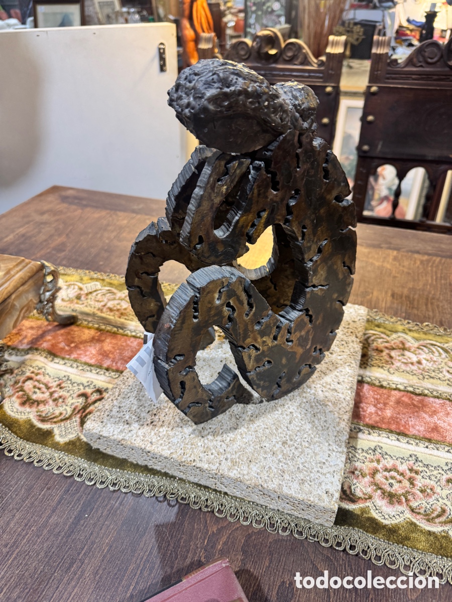 Arte: Escultura hierro fundido