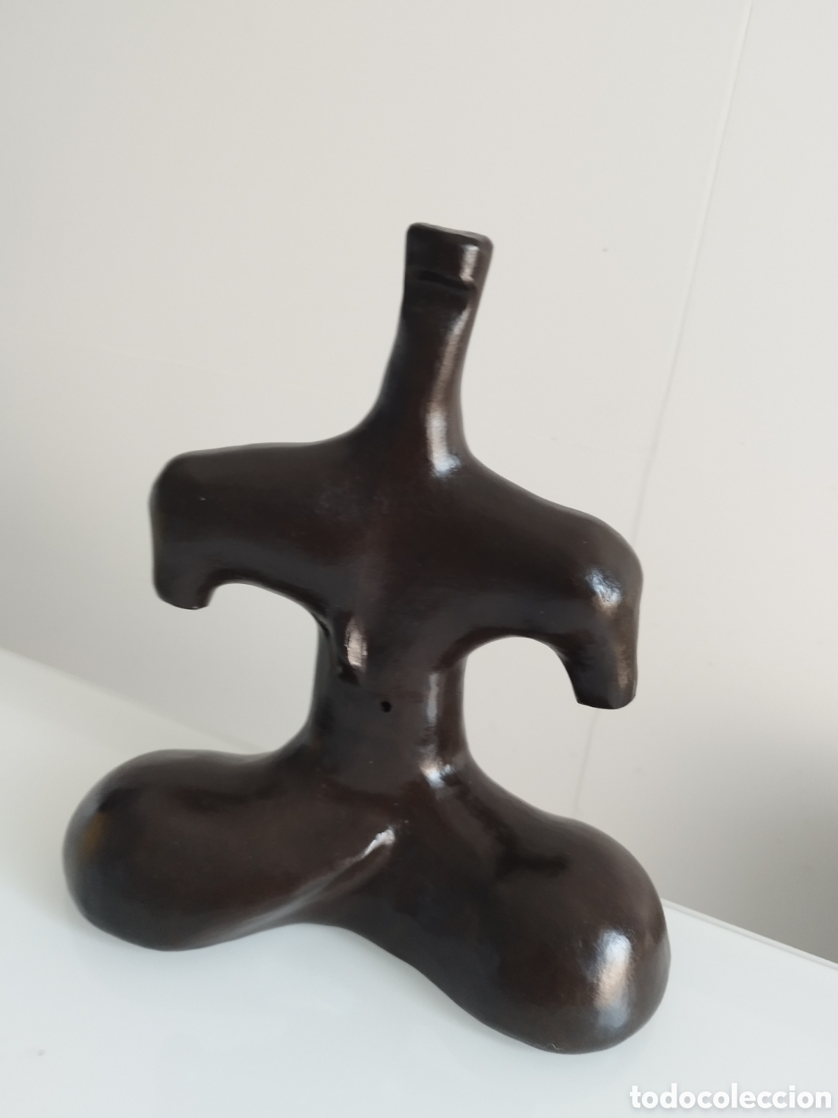 Arte: Escultura abstracta busto masculino