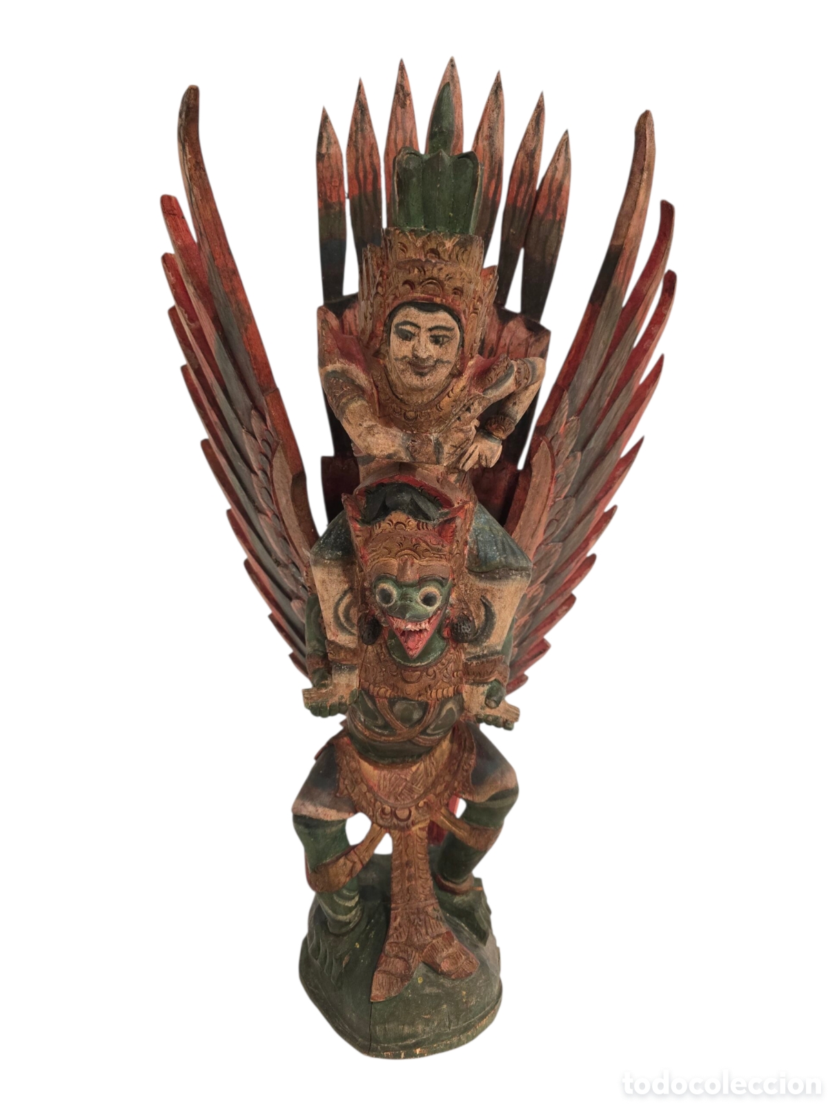 Arte: Figura de madera tallada de Vishnu sobre Garuda