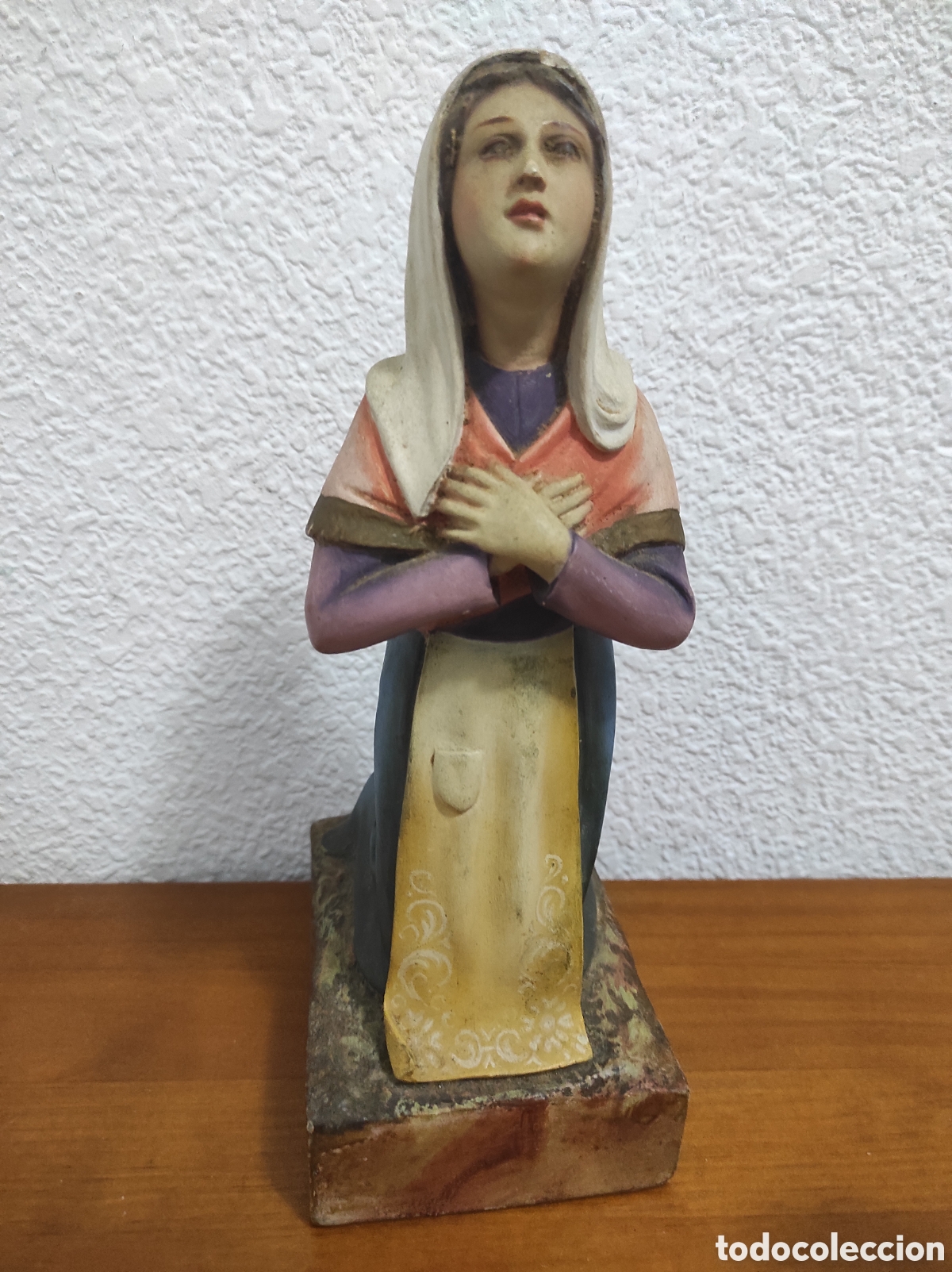 Arte: Talla de madera motivo Virgen Lourdes firmada reliquia