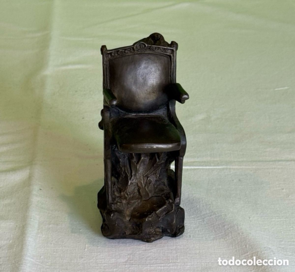 Arte: Escultura en bronce firmada J. Cares - Sill&oacute;n modernista - Edici&oacute;n limitada 38/100