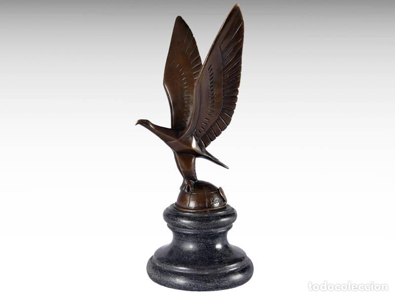 Arte: Escultura de bronce - &Aacute;guila (1114)
