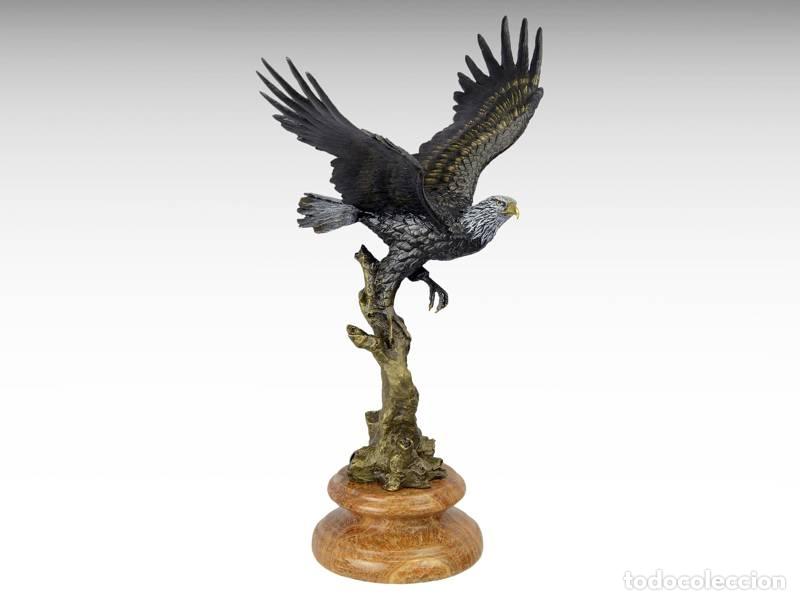 Arte: Escultura de bronce - &Aacute;guila Voladora (1251)