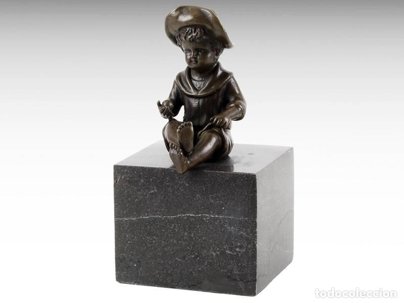 Art: Escultura de bronce - Ni&ntilde;o peque&ntilde;o (1072)