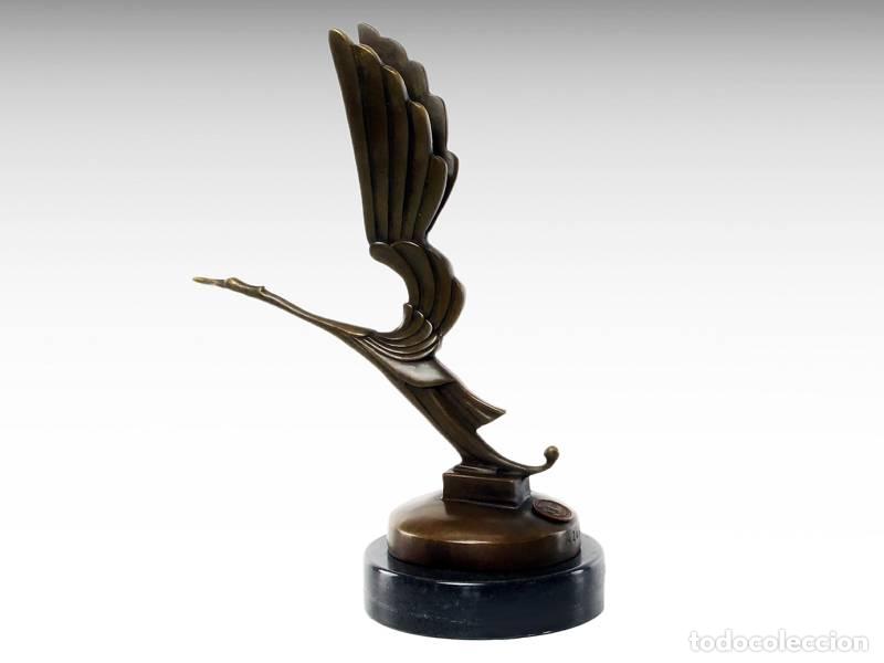 Arte: Escultura de bronce - Cig&uuml;e&ntilde;a - Art D&eacute;co (1134)