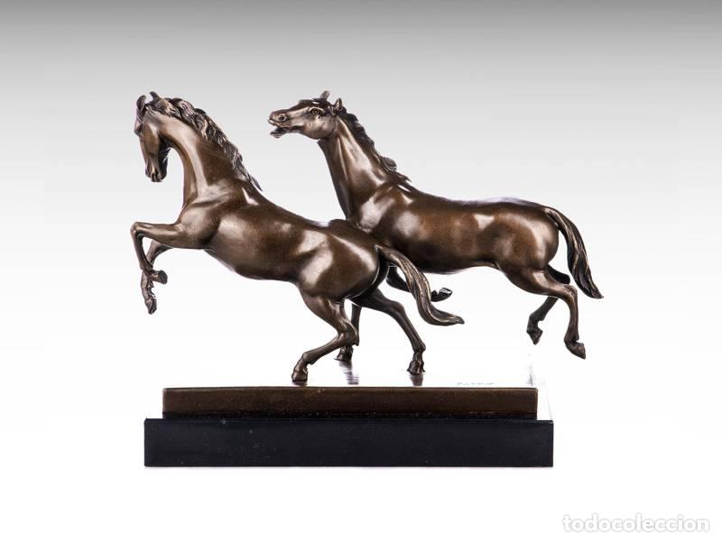 Art: Escultura de bronce - Caballos al galope (1253)