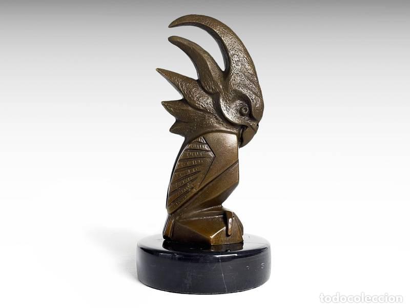Arte: Escultura de bronce - Mascota cacat&uacute;a del coche - Art D&eacute;co (1075)