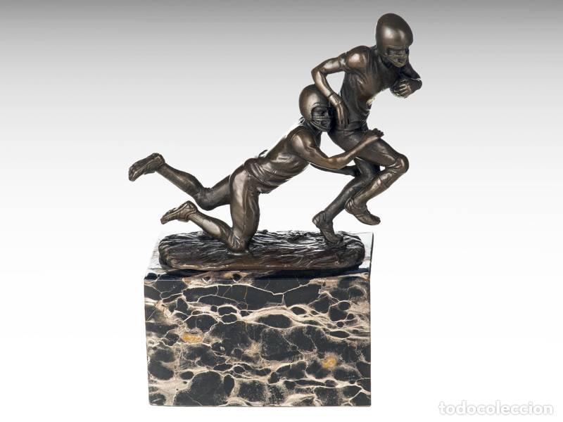 Art: Escultura de bronce - Jugadores de f&uacute;tbol americano (1157)