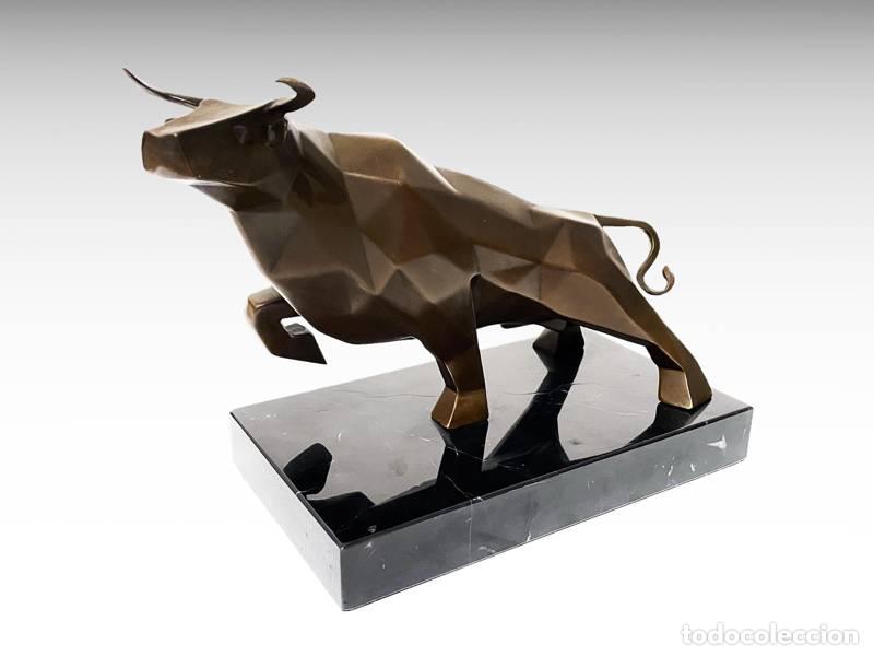 Art: Escultura de bronce - Toro cubista (1195)
