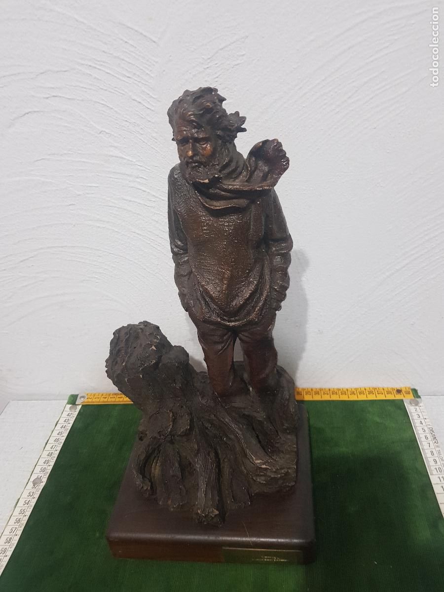Arte: ESCULTURA JOSEP BOFILL,TITULADA INVIERNO,EN RESINA FIRMADA Y NUMERADA