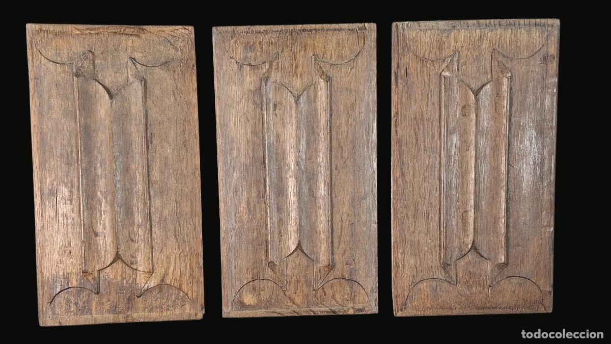 Arte: Tres paneles con draper&iacute;as. Madera de roble talalda. Estilo g&oacute;tico. &Eacute;poca indeterminada.
