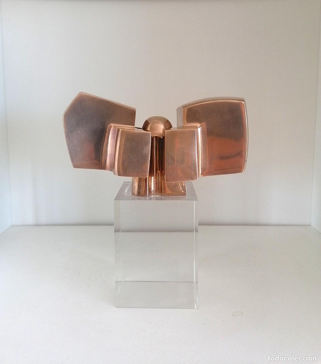 Arte: &rdquo;Troya&rdquo; escultura abstracto modernista en bronce de Jos&eacute; Luis S&aacute;nchez