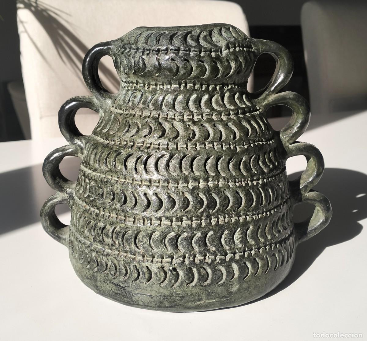 Arte: MARC&Oacute; QUART, DISE&Ntilde;O DE ADOLF FARGNOLI. TERRACOTA ARGERATA. JARRA DE LA TRENZA. MODERNISMO.