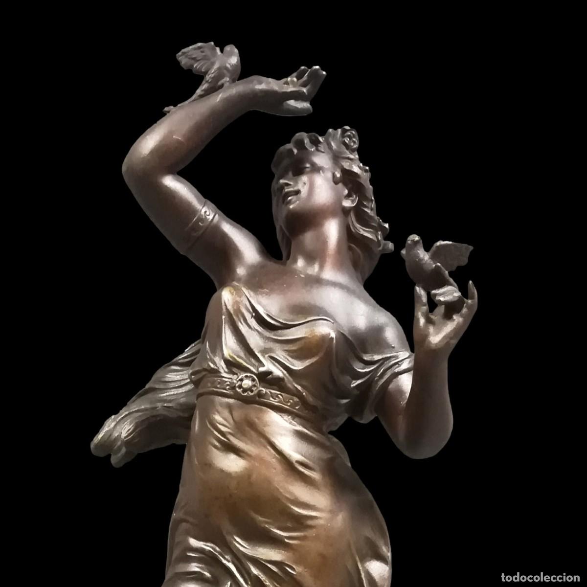 Arte: FIGURA CALAMINA EL REGRESO DE LAS GOLONDRINAS FIRMADA RAPHAEL SIGLO XIX