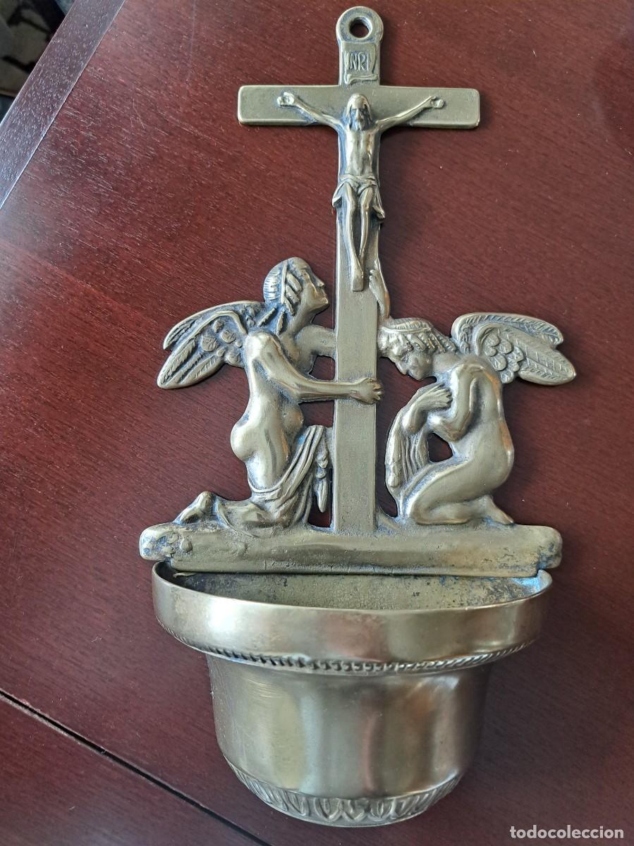 Arte: BENDITERA BRONCE SIGLO XX