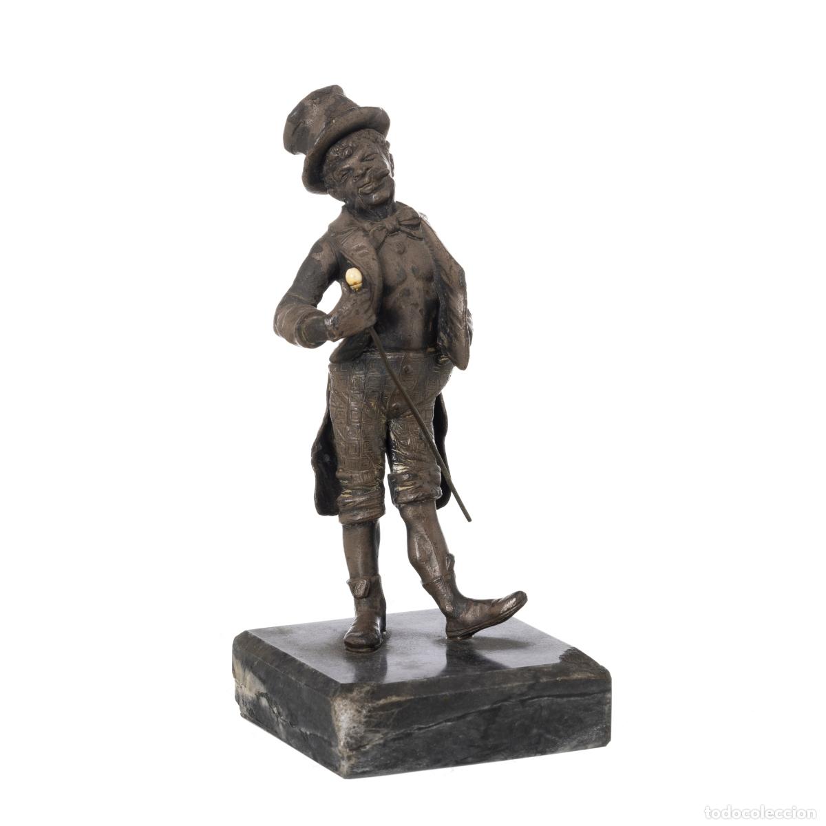 Kunst: Escultura - Figura masculina con sombrero de copa - Siglo XIX
