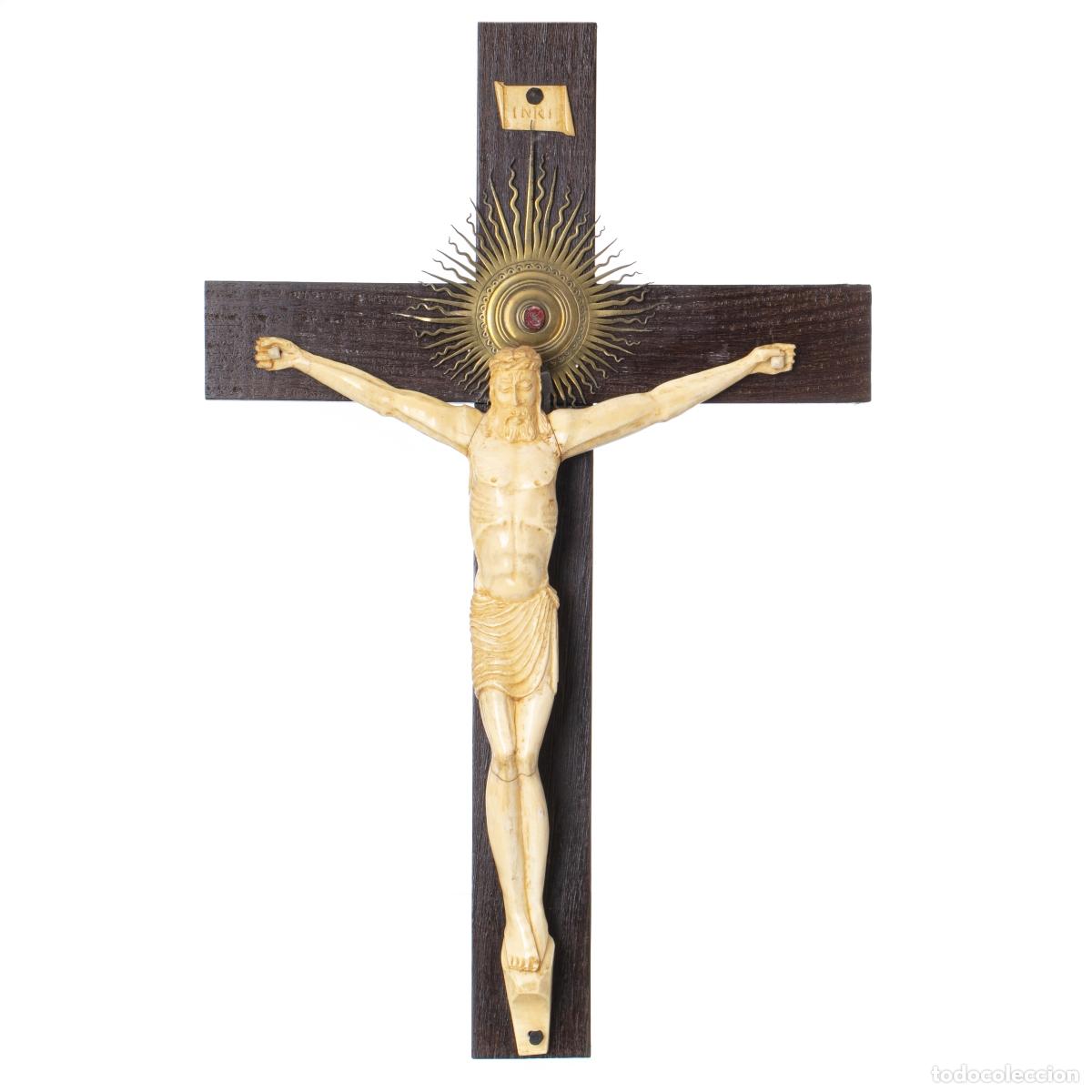 Arte: Marfil - Jesucristo crucificado