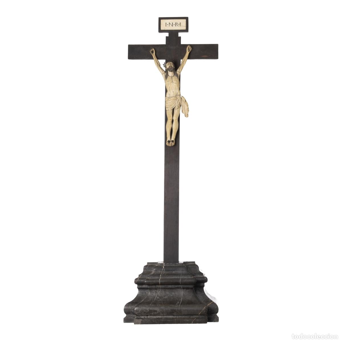Art: Marfil - Jesucristo crucificado indoportugu&eacute;s - Siglo XVII