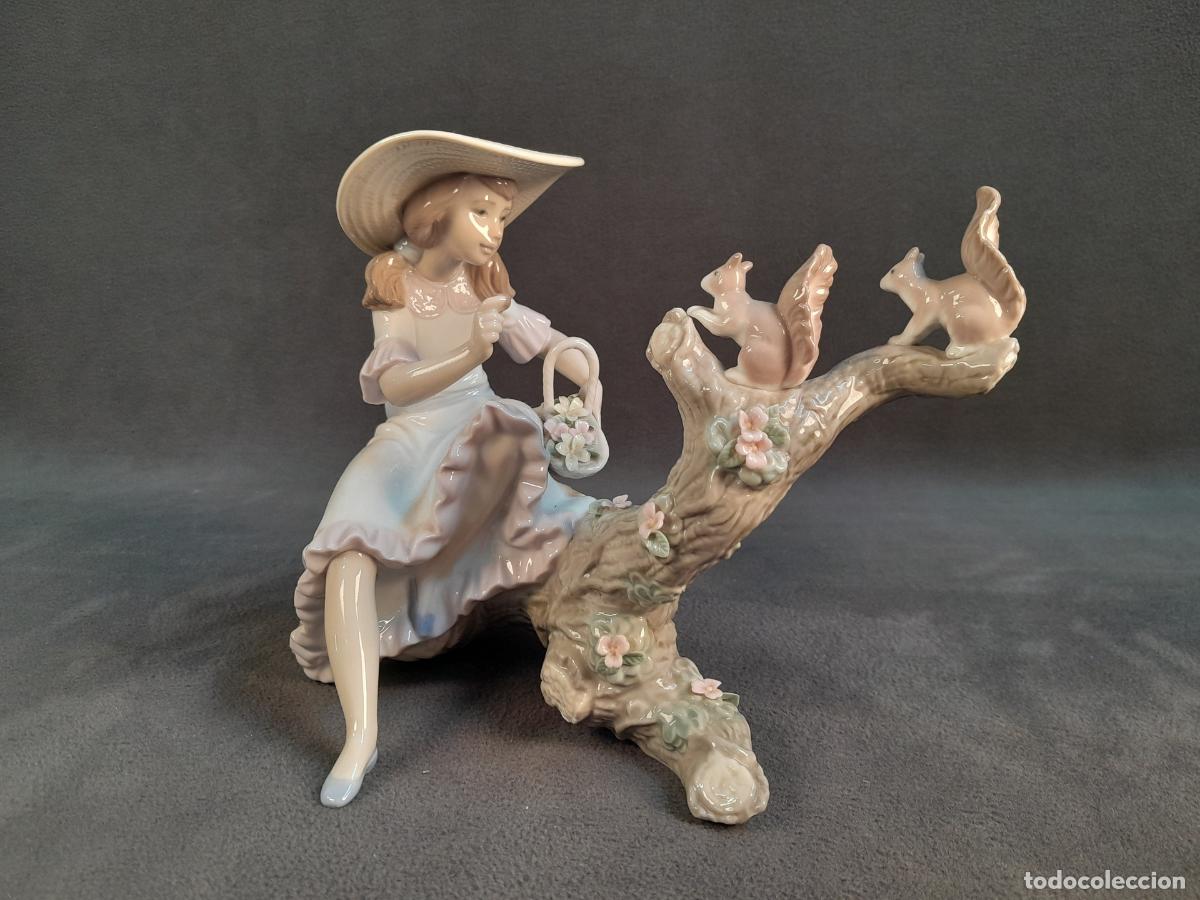 Arte: GRUPO ESCULT&Oacute;RICO EN PORCELANA ESMALTADA . MANUFACTURA LLADR&Oacute;. SIGLO XX