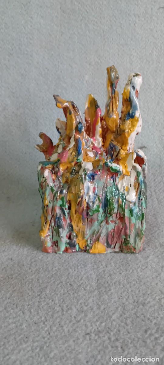 Arte: Escultura ceramica policromada. 7 x 7 x14 cm