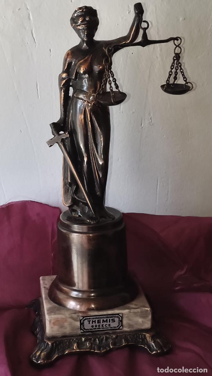Arte: THEMIS ESTATUA EN BRONCE DIOSA DE LA JUSTICIA SOBRE BASE DE MARMOL ANTIGUA