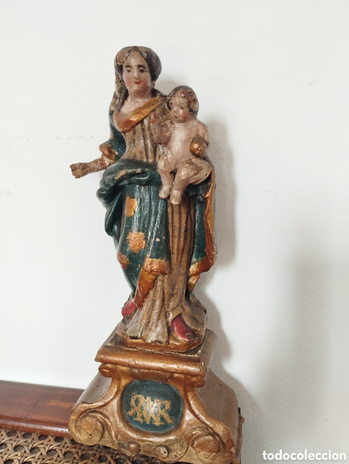 Arte: Virgen de talla de madera posiblemente siglo XIX