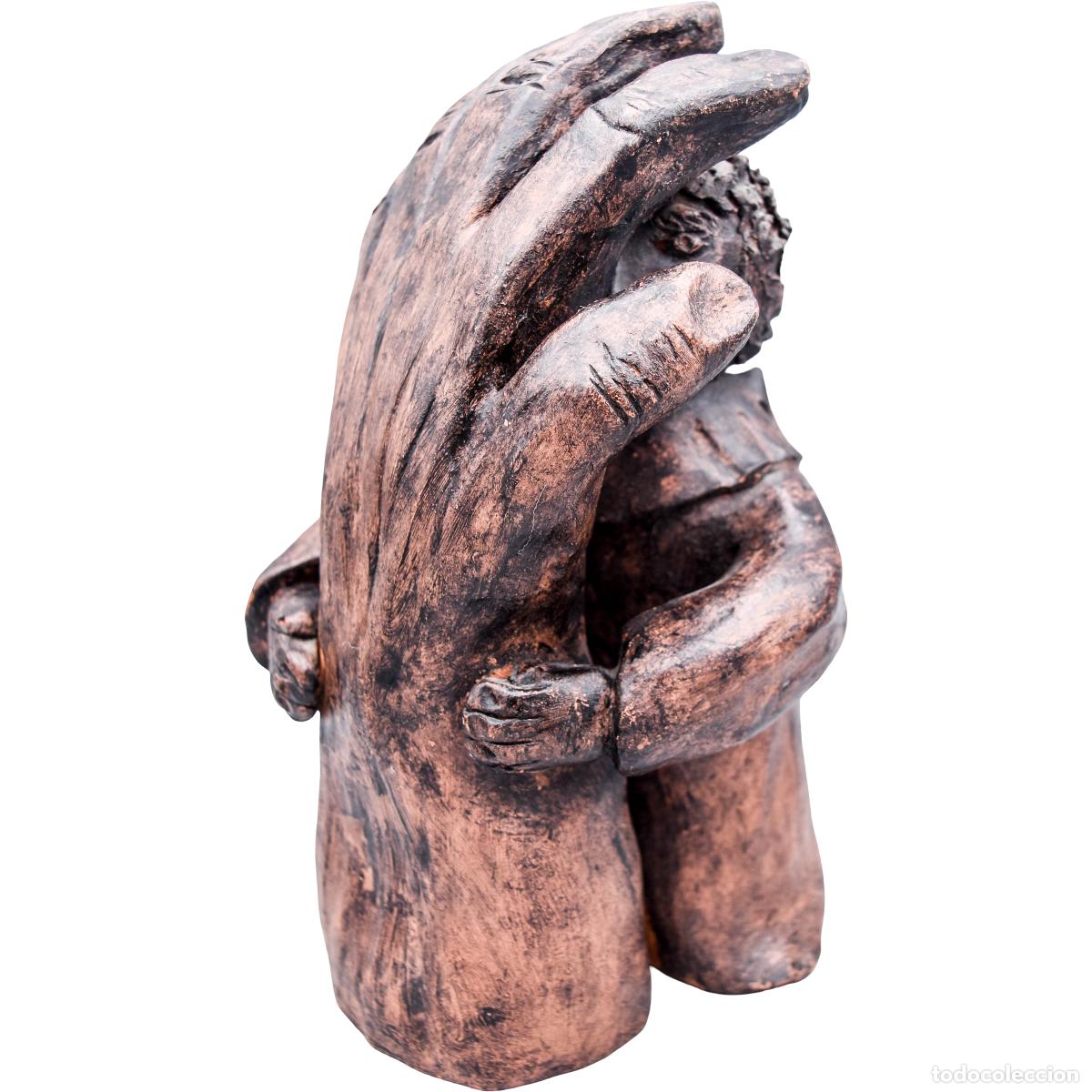 Art: Escultura alemana firmada de terracota