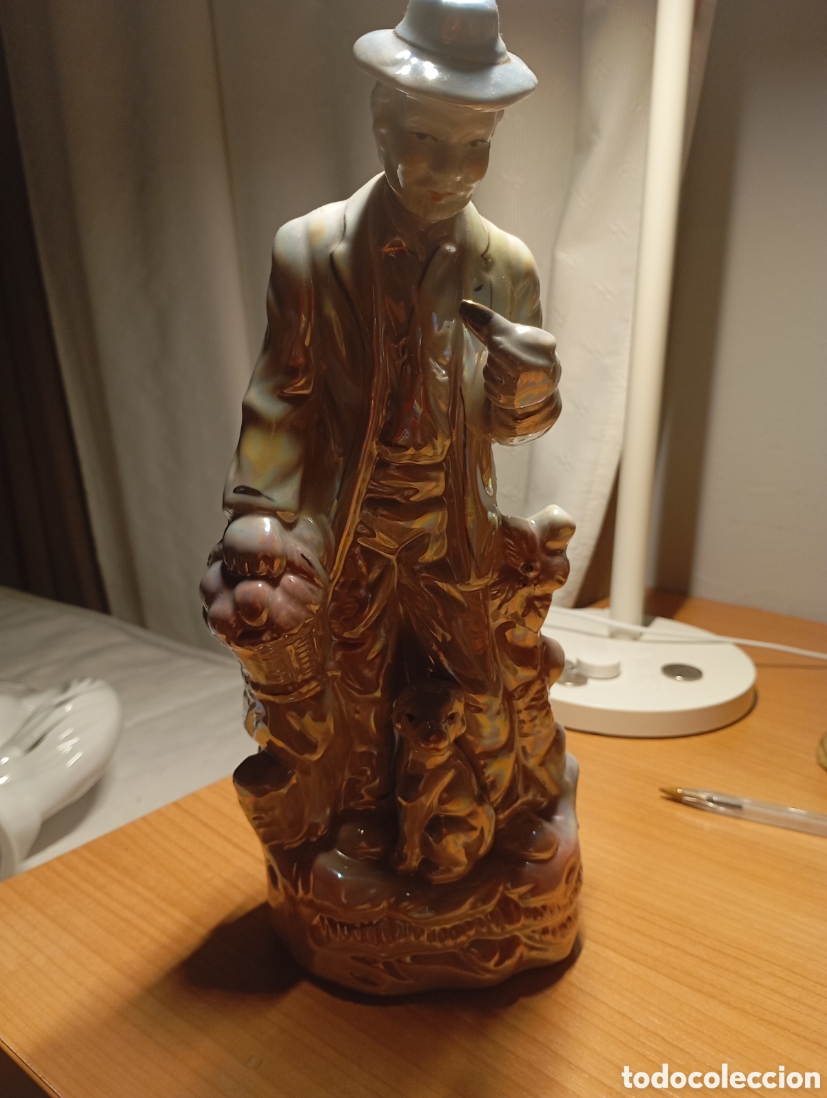 Arte: Figura porcelana esmaltada 27 cm