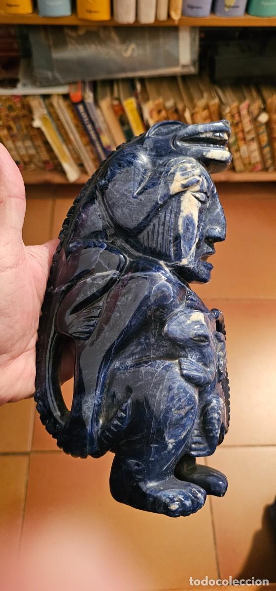 Arte: Bell&iacute;sima escultura en piedra soladita azul Latinoamericana