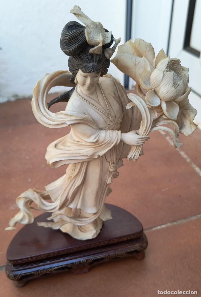 Arte: FIGURA DE REINA ASI&Aacute;TICA DE HONG KONG