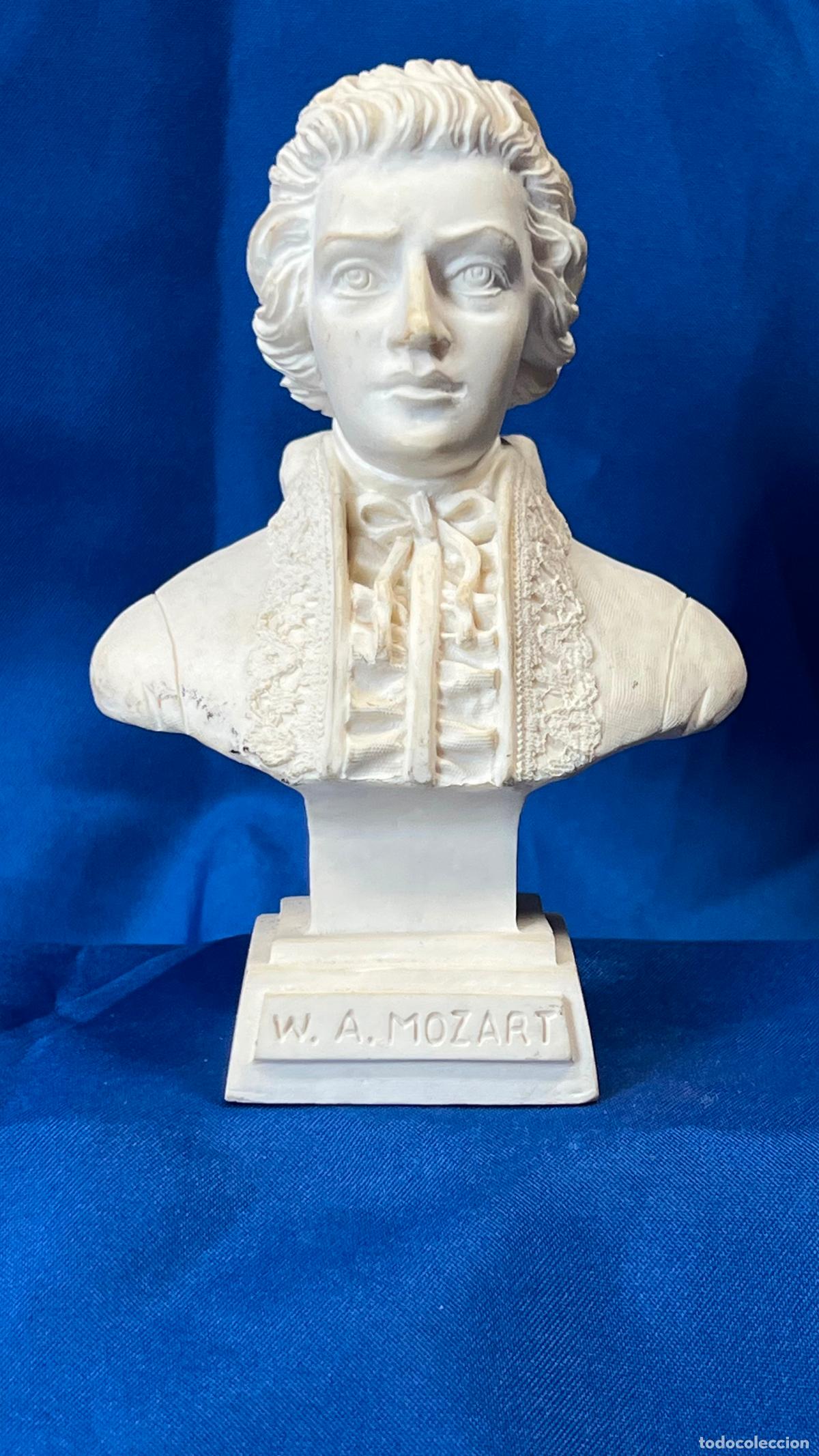 Art: BUSTO DE W. A. MOZART EN PASTA DE ALABASTRO O RESINA BLANCA