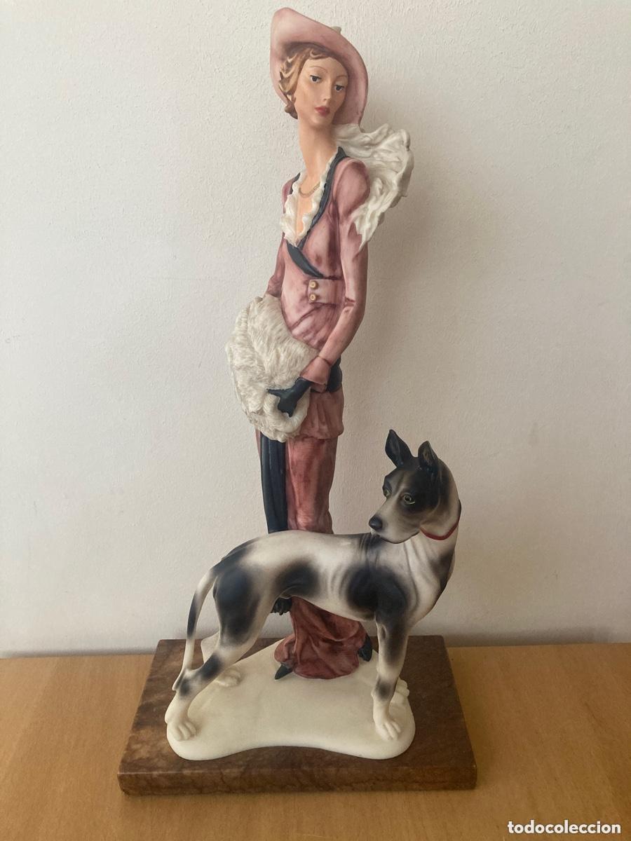 Arte: ELEGANTE FIGURA ART D&Eacute;CO DE DAMA CON GALGO - ESTILO MODERNISTA
