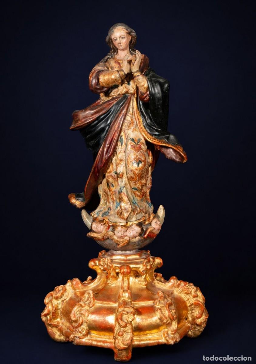 Kunst: &rdquo;Virgen Inmaculada&rdquo; Escultura de bulto redondo en terracota policromada.Andaluc&iacute;a siglo XVIII.