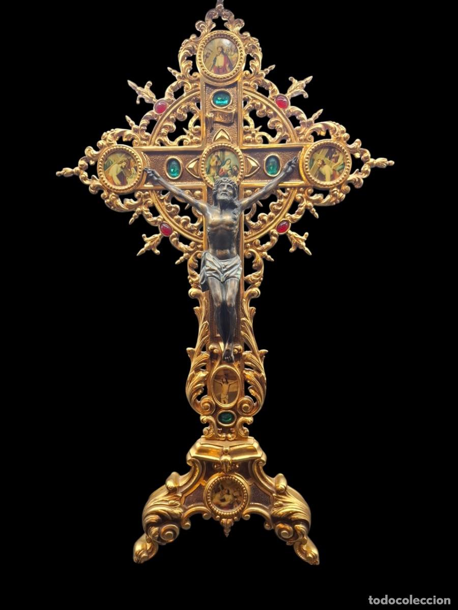 Arte: + GRAN CRUZ CON CRISTO EN BRONCE MUY DECORADA AL ESTILO BARROCO